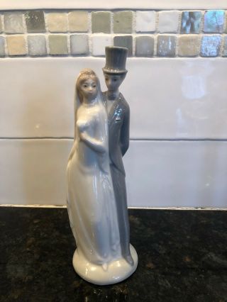 Lladro Figurine Bride And Groom Porcelain Cake Topper Vintage 6 Inch
