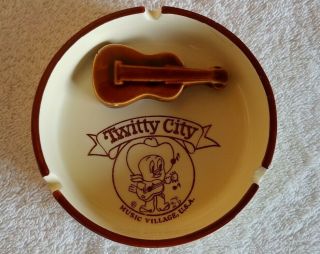Vintage Conway Twitty City Ceramic Ashtray Twitty Tweety Bird - Music Village