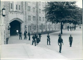 1990 Photo West Point Us Military Academy Cadets Ny Men 8x10 Vintage Image