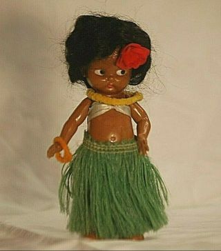 Old Vintage Hawaiian Hula Girl Doll W Grass Skirt & Red Flower Hard Plastic Mcm