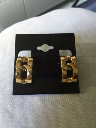 Vtg St John Classic Gold Tone Clip On Earrings Links