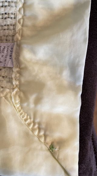 Vintage Baby Blanket Thermal Waffle Weave Satin Edges Yellow 37 X 48 USA 1987 3