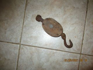 Vintage Cast Iron Wood Block And Tackle Pulley Dimensions 5 1/4 X 4 X 2 1/2