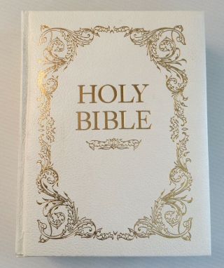 Vtg 1975 Holy Bible King James Family Edition White Faux Leather Vgc