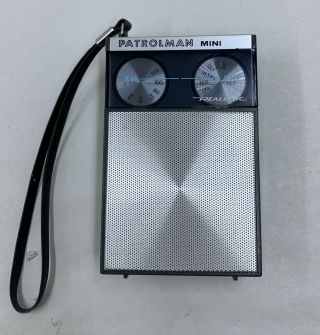 Vintage Realistic Patrolman Mini Transistor Radio 12 - 622