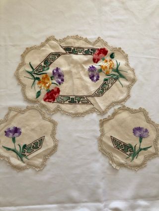 Vintage Hand Embroidered Doilie Centre Piece Flowers 3 Piece Set Duchess