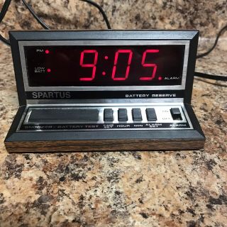Vintage Spartus Digital Alarm Clock Model 1140 Faux Wood
