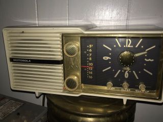 Vintage Motorola Tube Radio Model No.  66 Clock Radio Antique