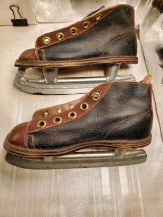 Vintage MC Inc BOYS,  Ice Skates,  Made In Canada,  Leather Construction 2