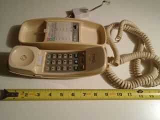 Vintage 90s At&t Trimline 230 Corded Telephone Beige.