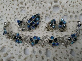 Vintage Lisner Demi Parure Set Brooch Bracelet Earrings Blue Ab & Dk Blue Leaves