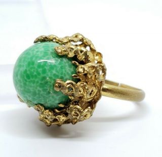 Elegant Vintage Gold Gilt Brass Green Peking Glass Sphere Floral Cocktail Ring