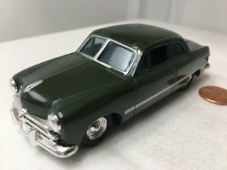 Ertl - Vintage Vehicles - 1949 Green Ford Coupe Die - Cast 1:43 Scale