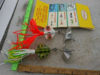 2 Vtg Fred Arbogast Weedless Hawaiian Sputter Fuss Fishing Lures 2 1/2 Paper