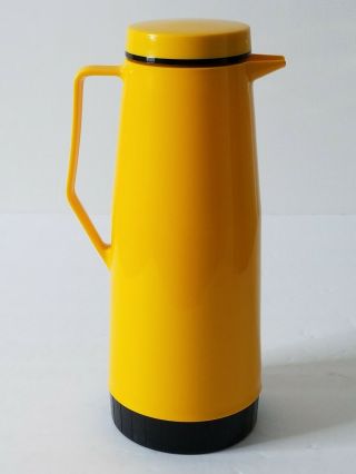 Vintage Thermos Hot & Cold Carafe Model 90q 36oz.  6 Cup Capacity Spillleak Proof