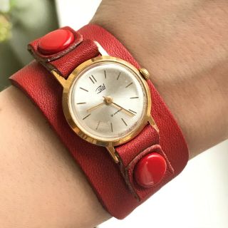 Soviet Casual Ladies Watch Zarya Small Gold Plated Rare Vintage Strap Red Ussr