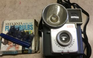 Vintage Kodak Starlite With Flash Camera And Bulbs