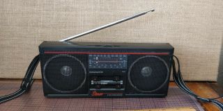 Magnavox Spatial Stereo Vintage Receiver D - 1670 Battery Powered Mini Boom Box 2