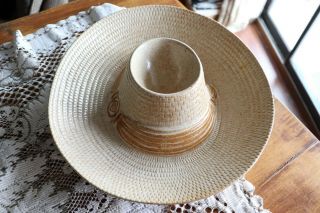Vintage Treasure Craft Pottery Straw Hat Sombrero Chip Dip Serving Bowl