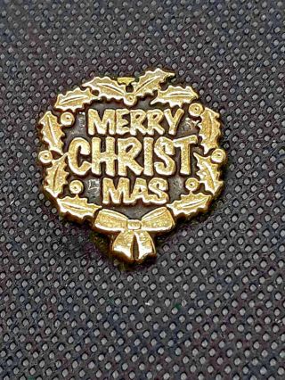Vintage  Merry Christmas  Wreath Brooch Pin Ships