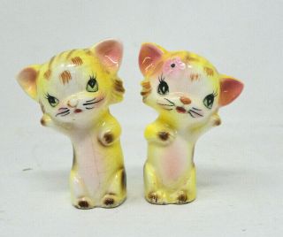 Vintage Cute Yellow Kittens Salt And Pepper Shakers