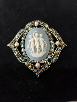 Vintage Goldtone Victorian Brooch With Blue Rhinestones And Faux Pearls.
