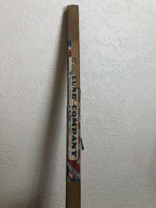 Vintage 1930s C.  A.  Lund Co.  Wood Ice Hockey Stick Paper Label Youth