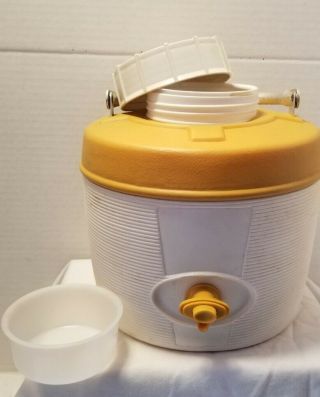 Vintage Poloron Insulated One Gallon Hot And Cold Beverage Jug W/spout