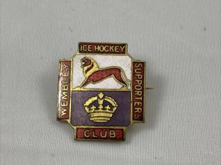 Vintage 50 ' s Wembley Ice Hockey Supporters Club Badge 2