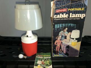 Vintage 1975 Ray - O - Vac Portable Table Lamp Yellow 100 - S Box