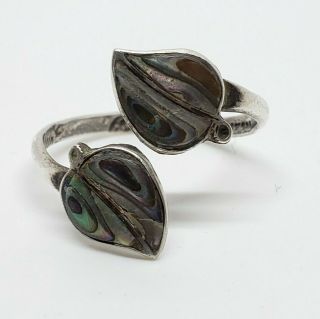 Petite Vintage Signed Taxco Mexico Sterling Silver Abalone Shell Floral Ring