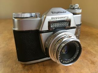 Vintage Voigtlander Bessamatic Camera With Skopar 2.  8/50 Lens For Parts/repair