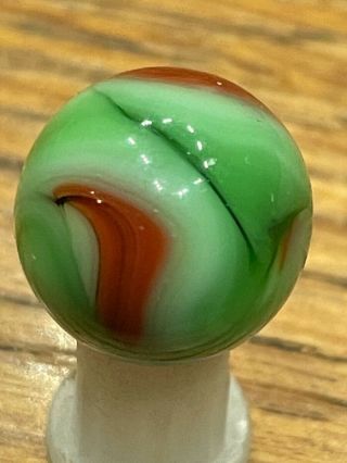 Vintage ? - Christmas Tree Swirl - Red / Green / White 5/8 Inch Nm