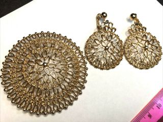 Vintage Sarah Coventry large filigree brooch dangle earrings set signed golden 3