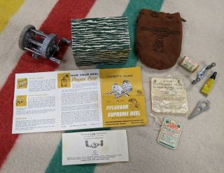 Vintage Pflueger Supreme 1573 Fishing Reel Level Wind W/ Box & Accessories
