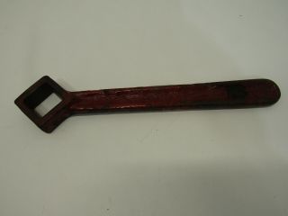 B Vintage Fire Hydrant Wrench Antique Cast Iron Fighter Fireman Tool