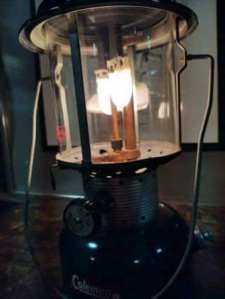 1964 COLEMAN DOUBLE MANTLE LANTERN MODEL 220F Dated 9/64 with Globe 2
