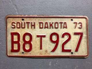 Vintage 1973 South Dakota License Plate White/red Truck B8t927
