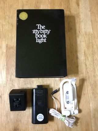 Vintage 1982 Zelco The Itty Bitty Book Light