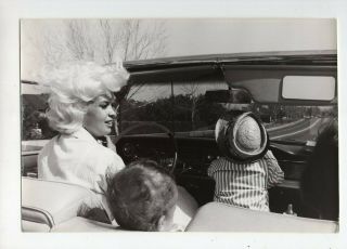 Vintage Jayne Mansfield Press Photo 10 1/2 X 7 Id 18