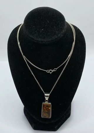 Vintage Sterling Silver 925 Necklace With Amber Pendant 5.  6g