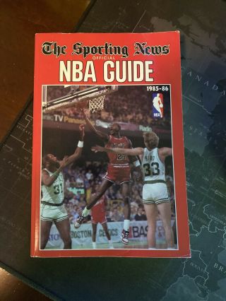 Sporting News Nba Media Guide 1985 - 86 Michael Jordan And Larry Bird On The Cover