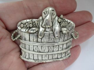 Vintage Jewellery Adorable Silver Tone Hound Dog In Barrel Animal Brooch Pin 2