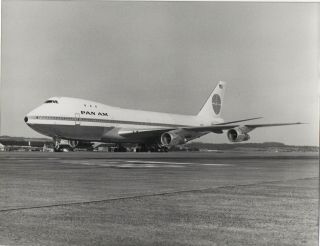 Large Vintage Photo - Pan - Am Boeing 747