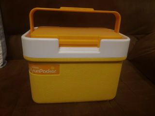 Vintage Thermos Lil Sunpacker Cooler 6.  5 Qt Model 7710 Yellow Orange Lunchbox