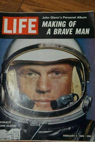 8 Vintage Life Magazines 1960 