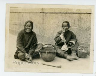 Vintage Photograph 1930s China Tsingtao Street Scene Women Qingdao Sharp Photo