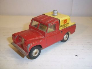 Vintage Corgi Toys Land Rover 109 " Wb Red/yellow Tow Truck