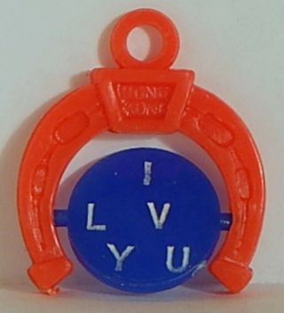 Vintage Pk Horseshoe Spinner Plastic Gumball Charm " I Love You "