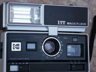 Vintage 1970 Kodak EK6 Instant Camera with ITT Magic Flash 2